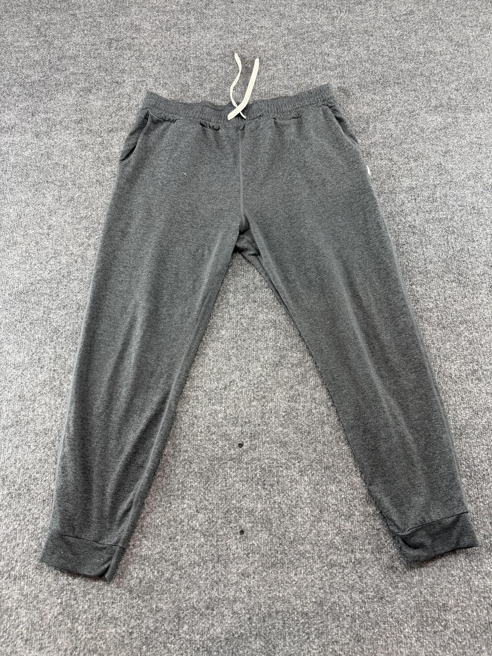 Vuori Pants Mens Medium Gray Joggers Elastic Waist Drawstring Pockets Athletic